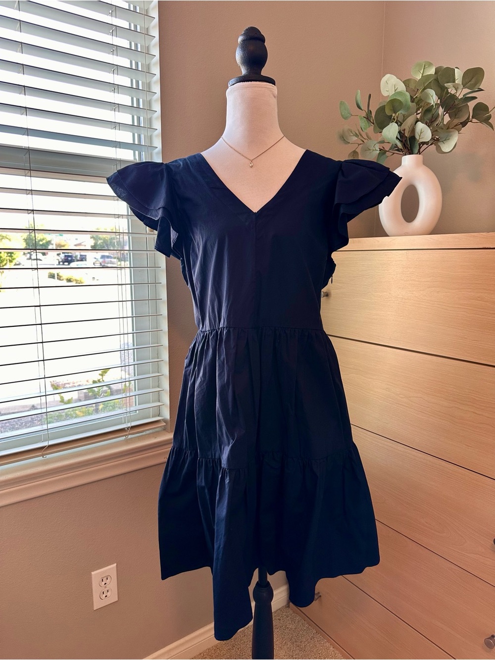 Gibson Latimer Navy V-Neck Tiered Mini Dress with Flutter Sleeves